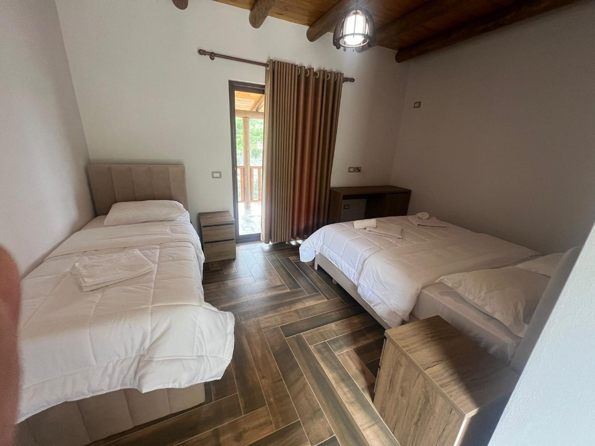 Guest House Bracaj Zhaban المظهر الخارجي الصورة