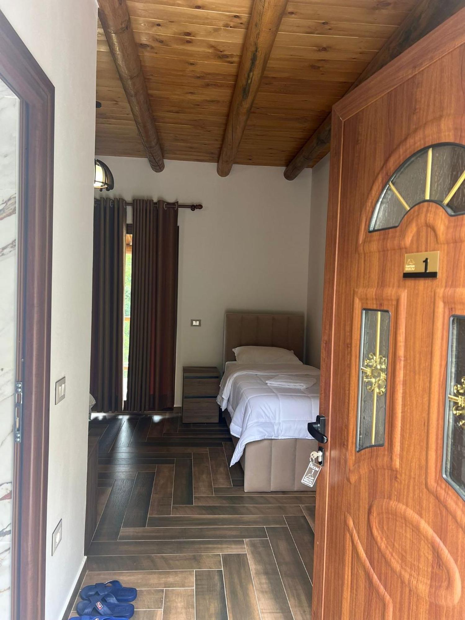 Guest House Bracaj Zhaban المظهر الخارجي الصورة