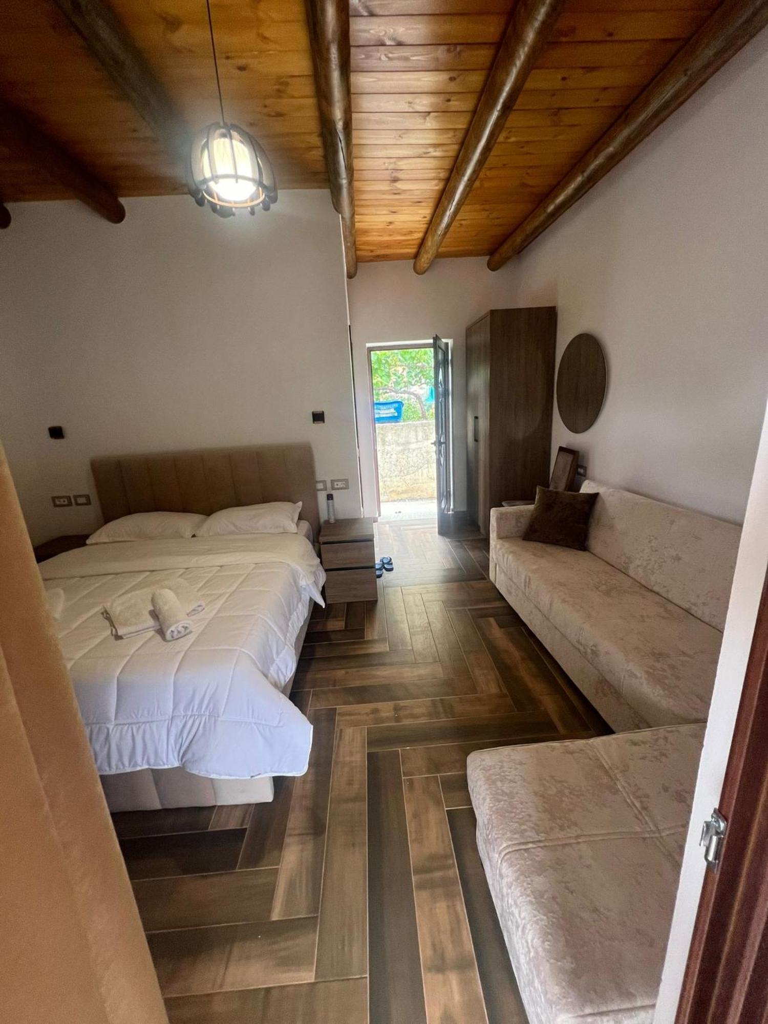 Guest House Bracaj Zhaban المظهر الخارجي الصورة